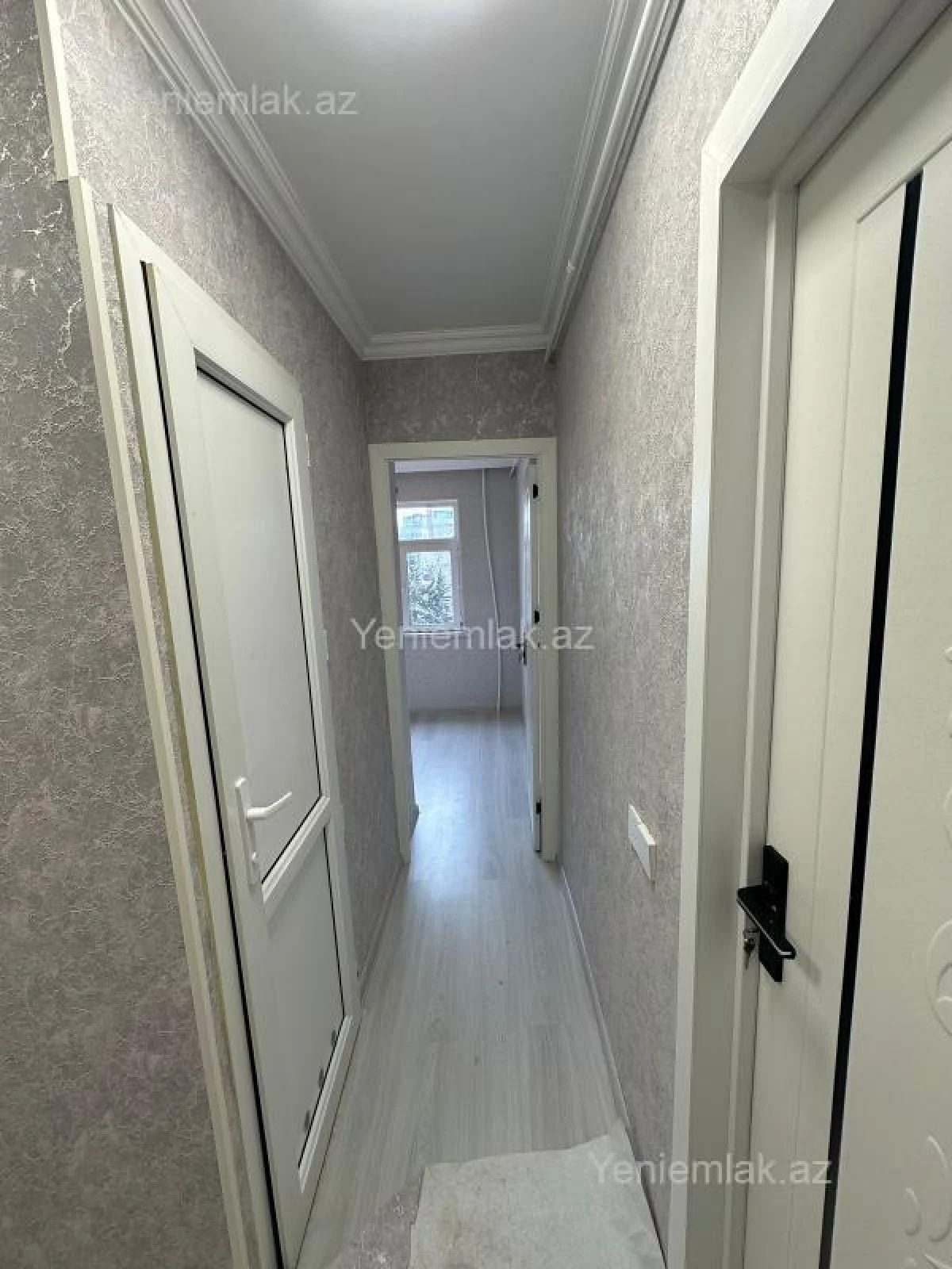 Satılır 2 otaqlı köhnə tikili 40 m²