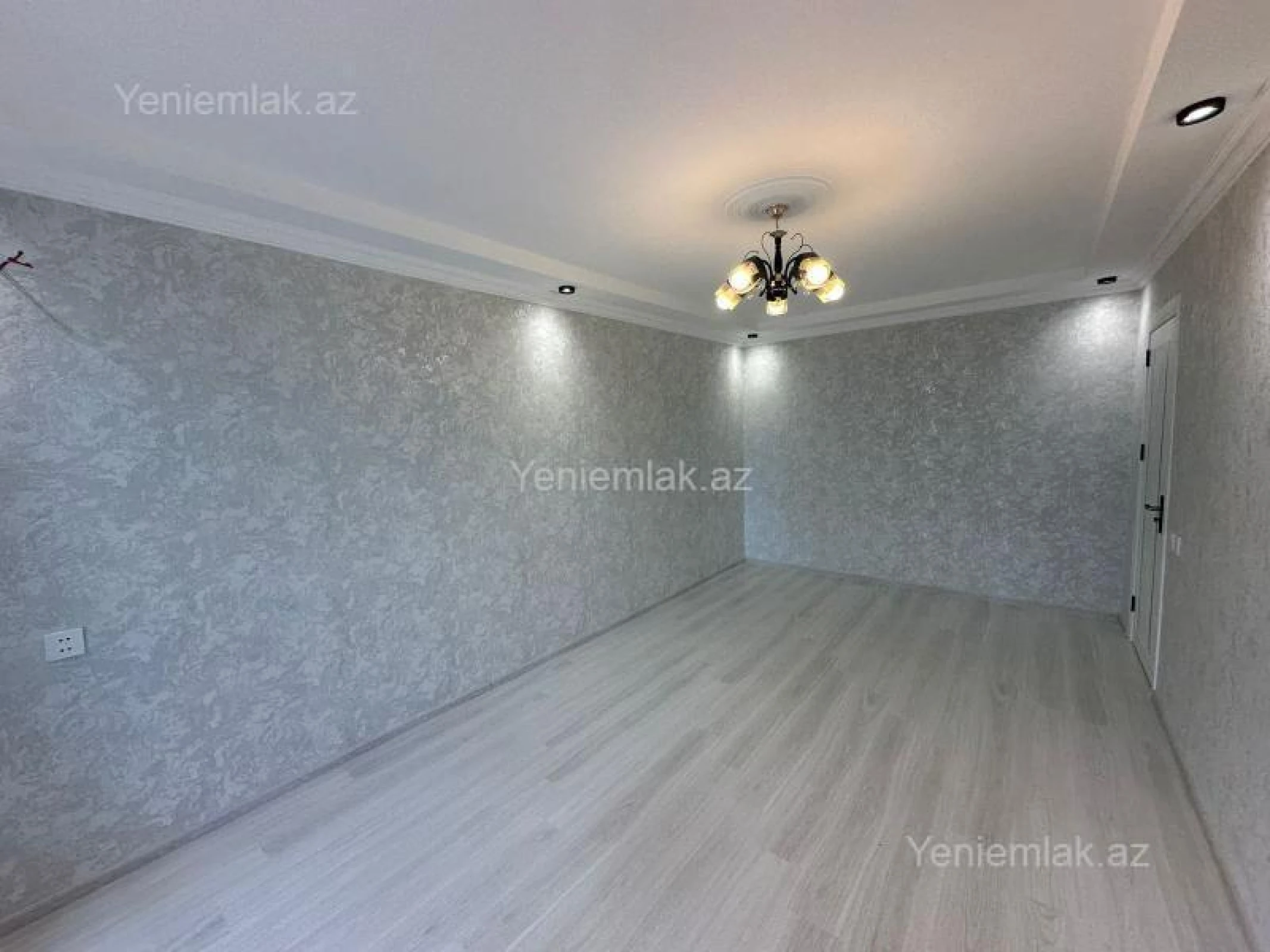Satılır 2 otaqlı köhnə tikili 40 m²