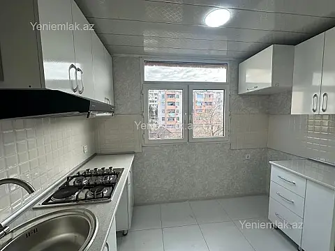 Satılır 2 otaqlı köhnə tikili 40 m²