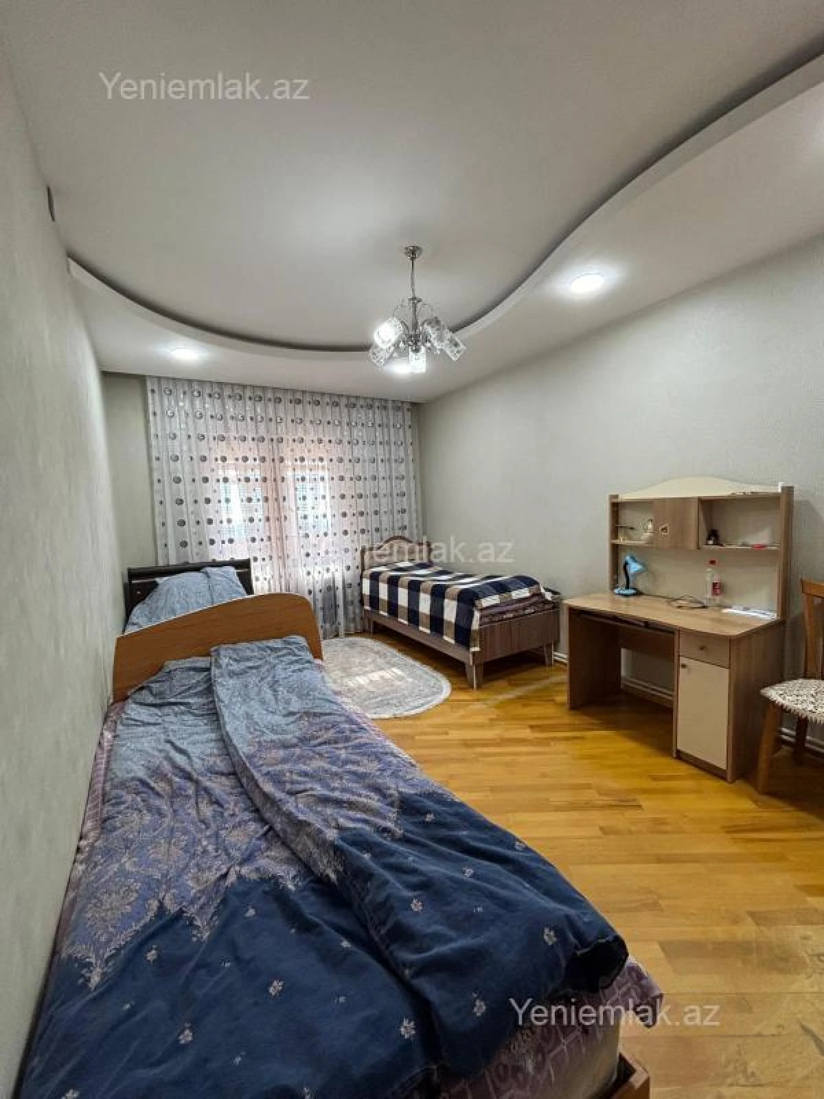 Satılır 4 otaqlı köhnə tikili 110 m²