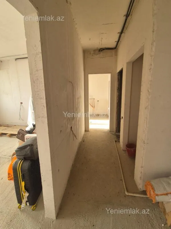 Satılır 4 otaqlı yeni tikili 107 m²