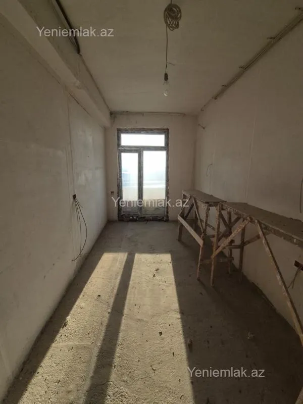 Satılır 4 otaqlı yeni tikili 107 m²