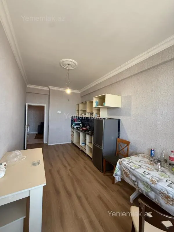 Satılır 2 otaqlı yeni tikili 72 m²