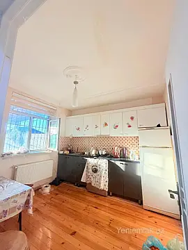 Satılır 3 otaqlı həyət evi 100 m²