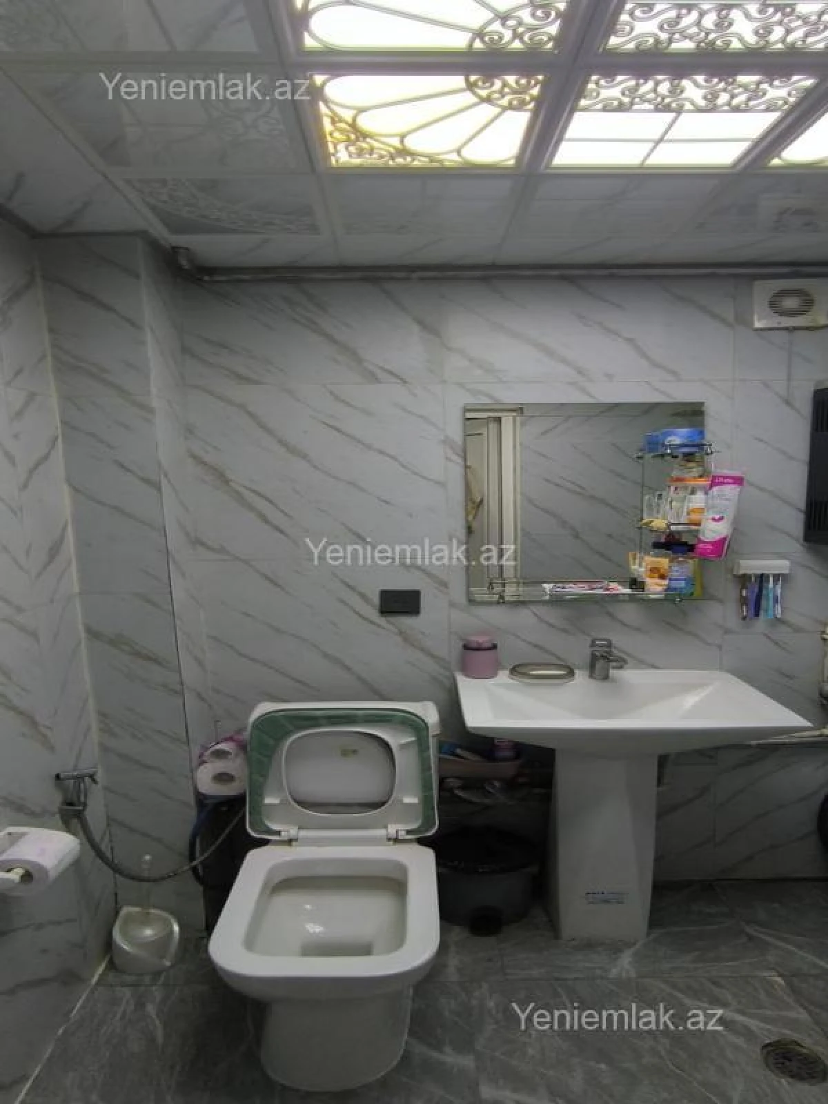 Satılır 2 otaqlı köhnə tikili 46 m²