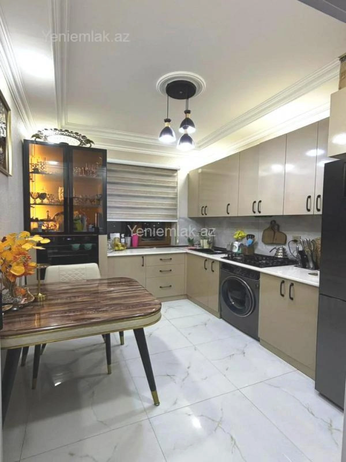Satılır 2 otaqlı yeni tikili 68 m²