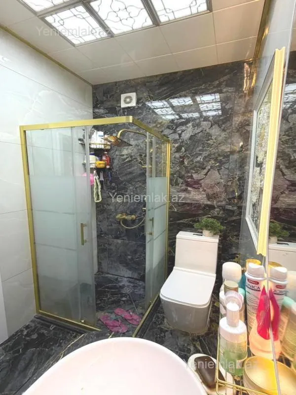 Satılır 2 otaqlı yeni tikili 68 m²