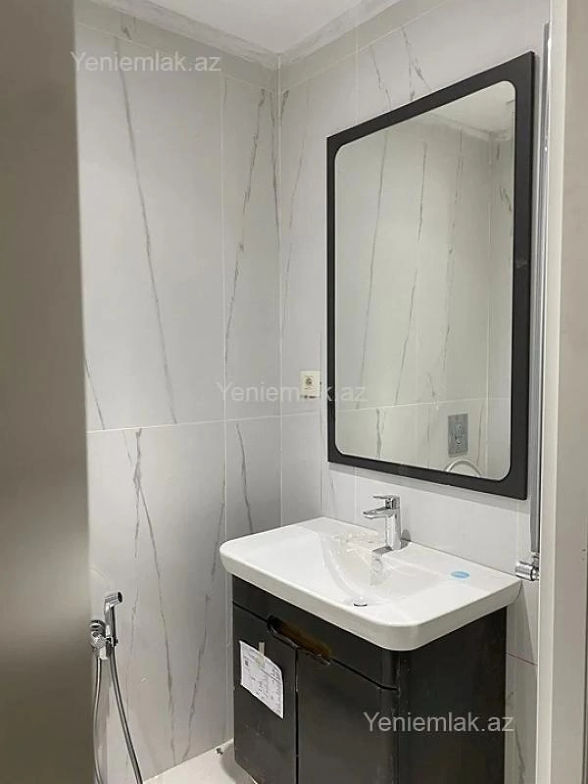 Satılır 3 otaqlı yeni tikili 71 m²