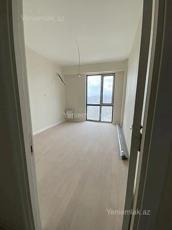 Satılır 3 otaqlı yeni tikili 71 m²