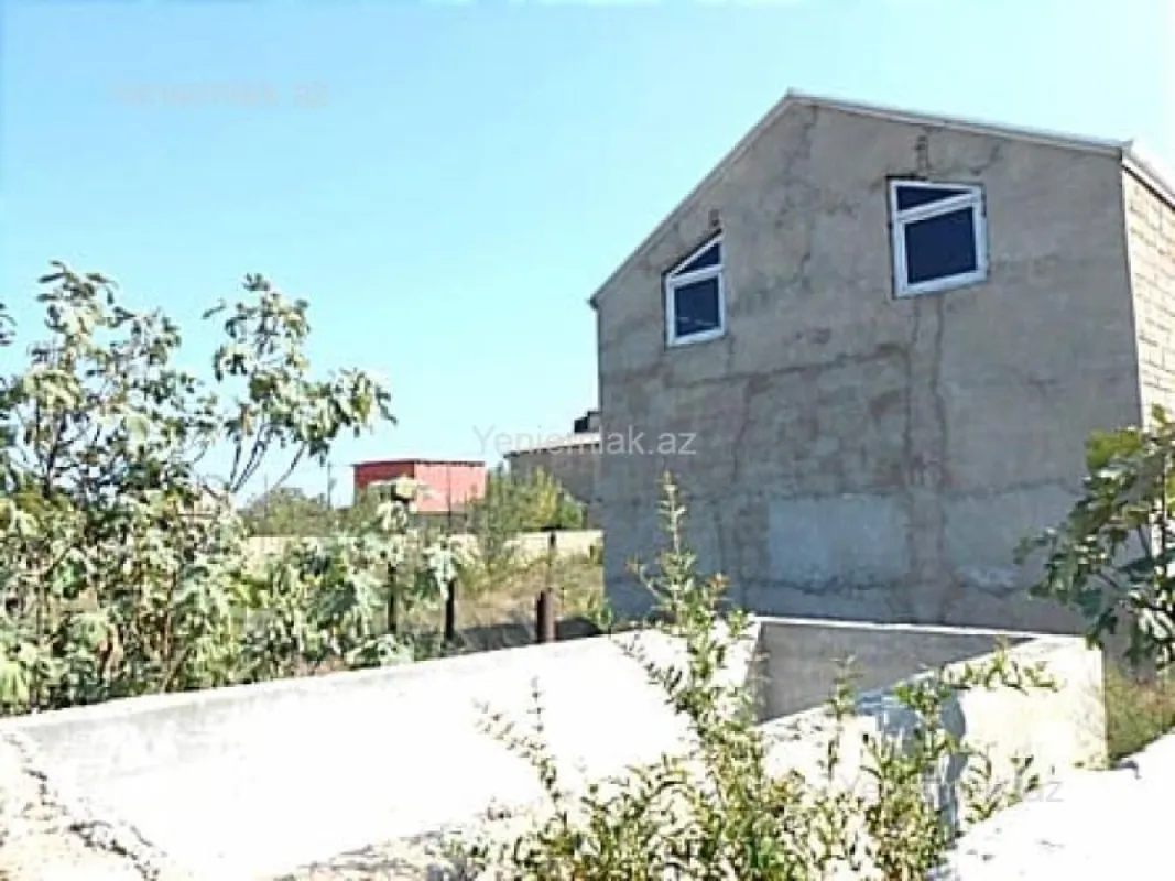 Satılır 6 otaqlı həyət evi 110 m²