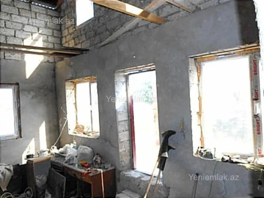 Satılır 6 otaqlı həyət evi 110 m²