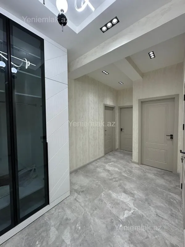 Satılır 2 otaqlı yeni tikili 80 m²