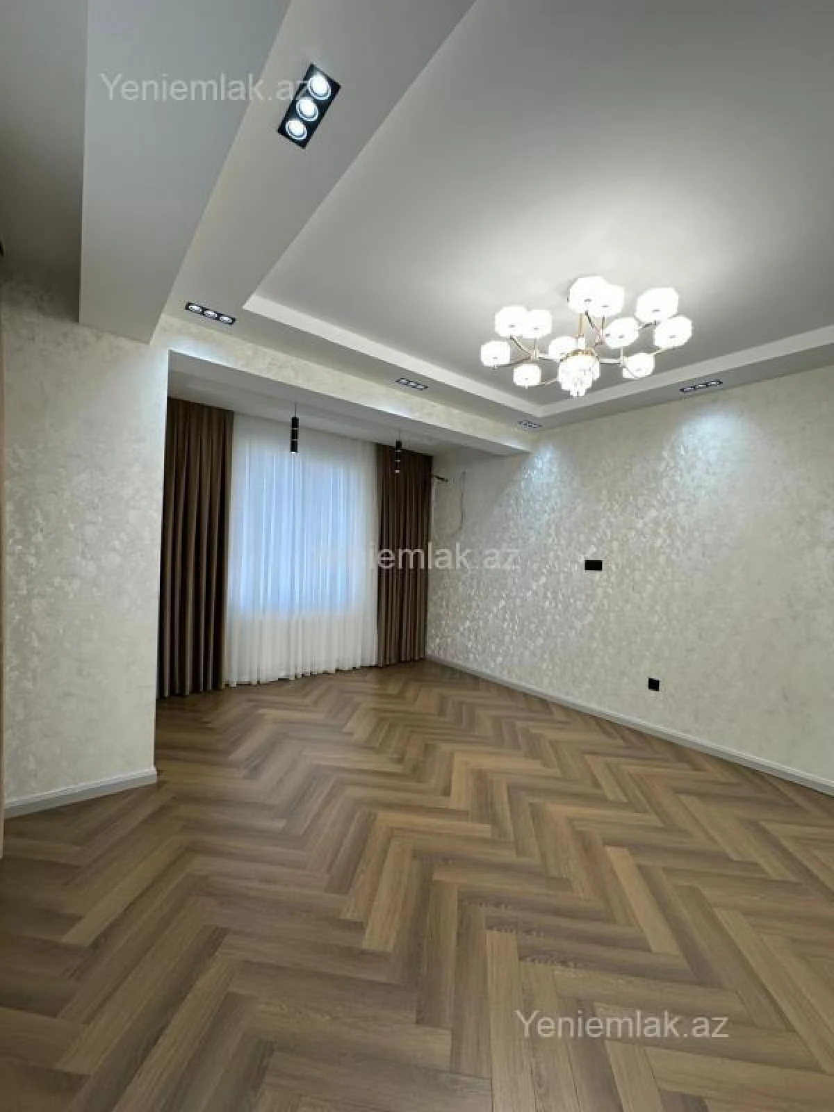 Satılır 2 otaqlı yeni tikili 80 m²