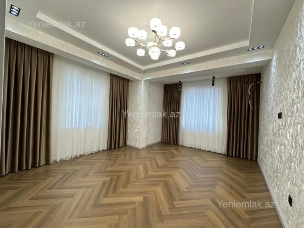 Satılır 2 otaqlı yeni tikili 80 m²