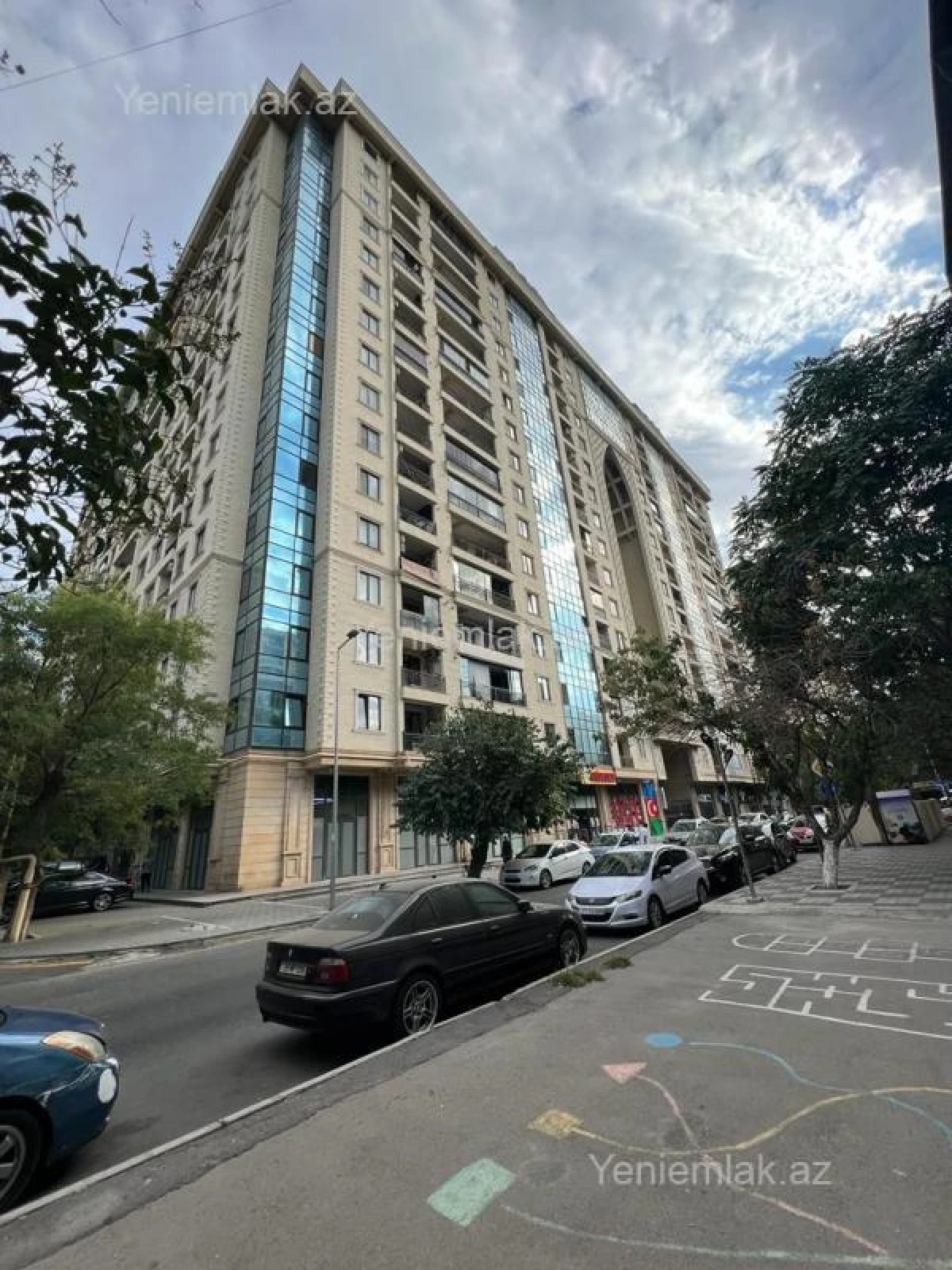 Satılır 2 otaqlı yeni tikili 80 m²