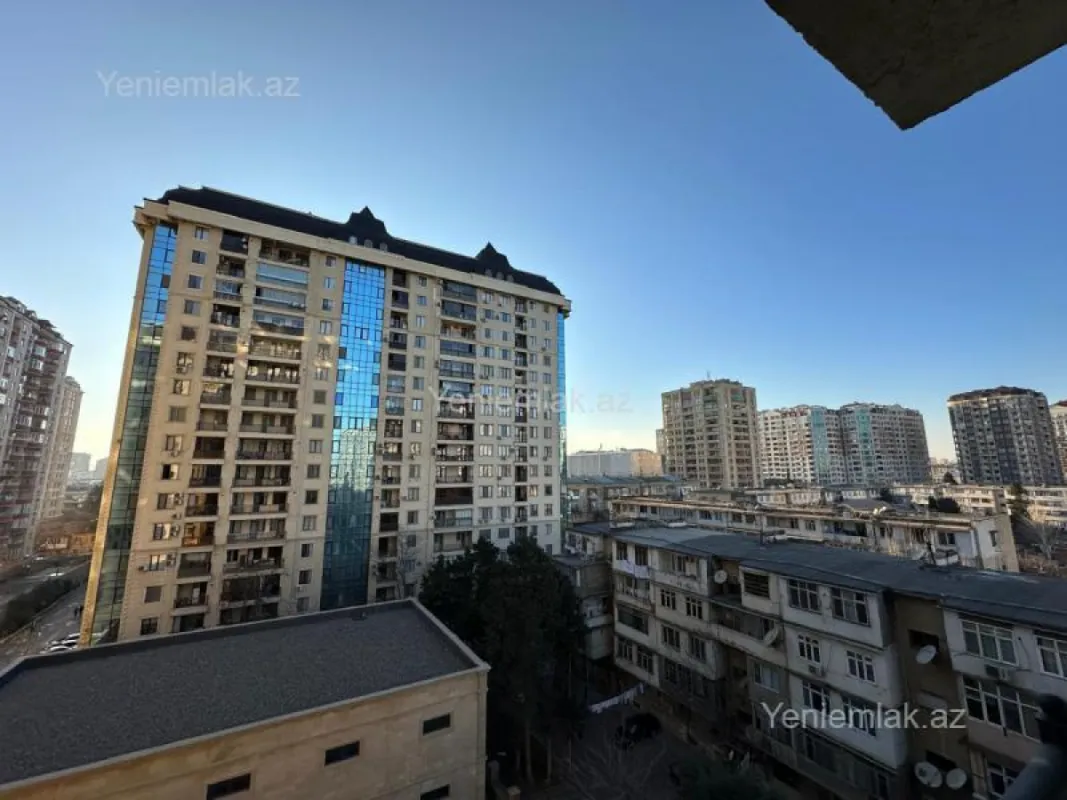 Satılır 2 otaqlı yeni tikili 80 m²