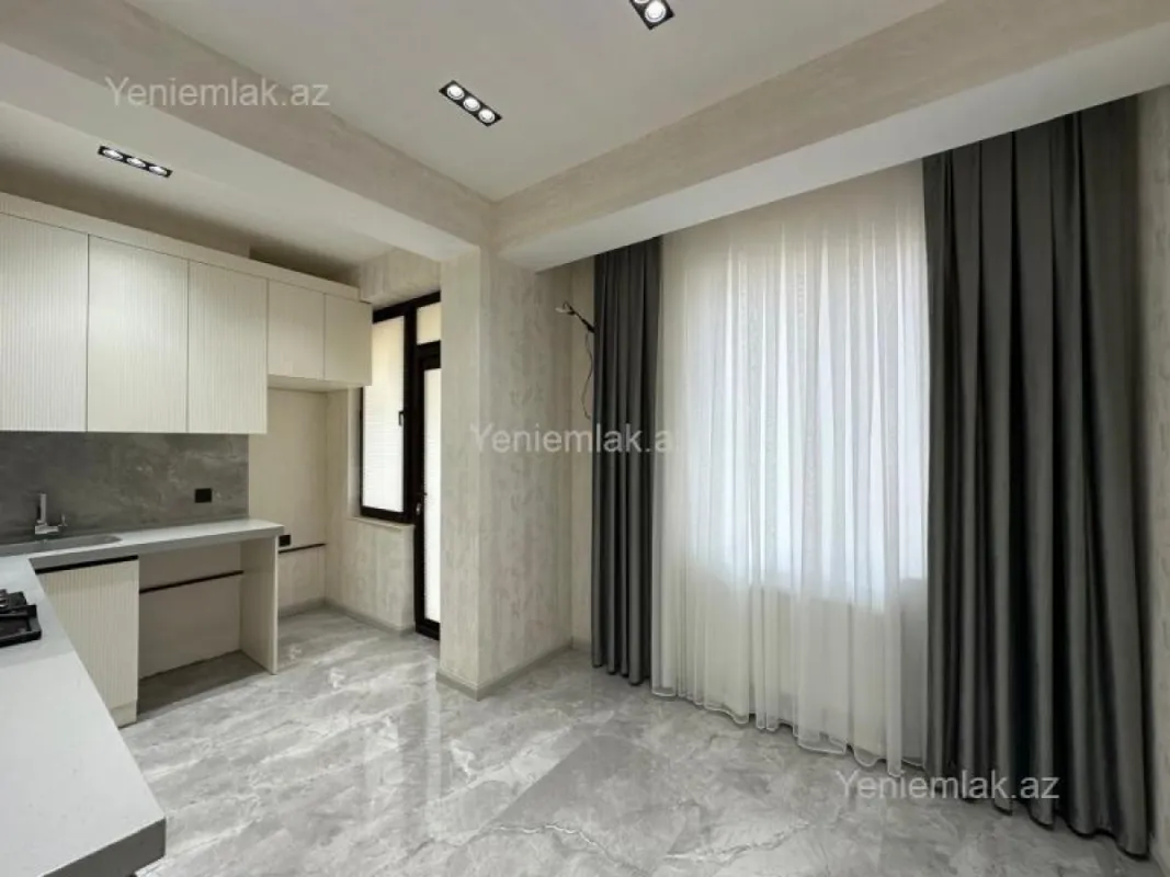 Satılır 2 otaqlı yeni tikili 80 m²