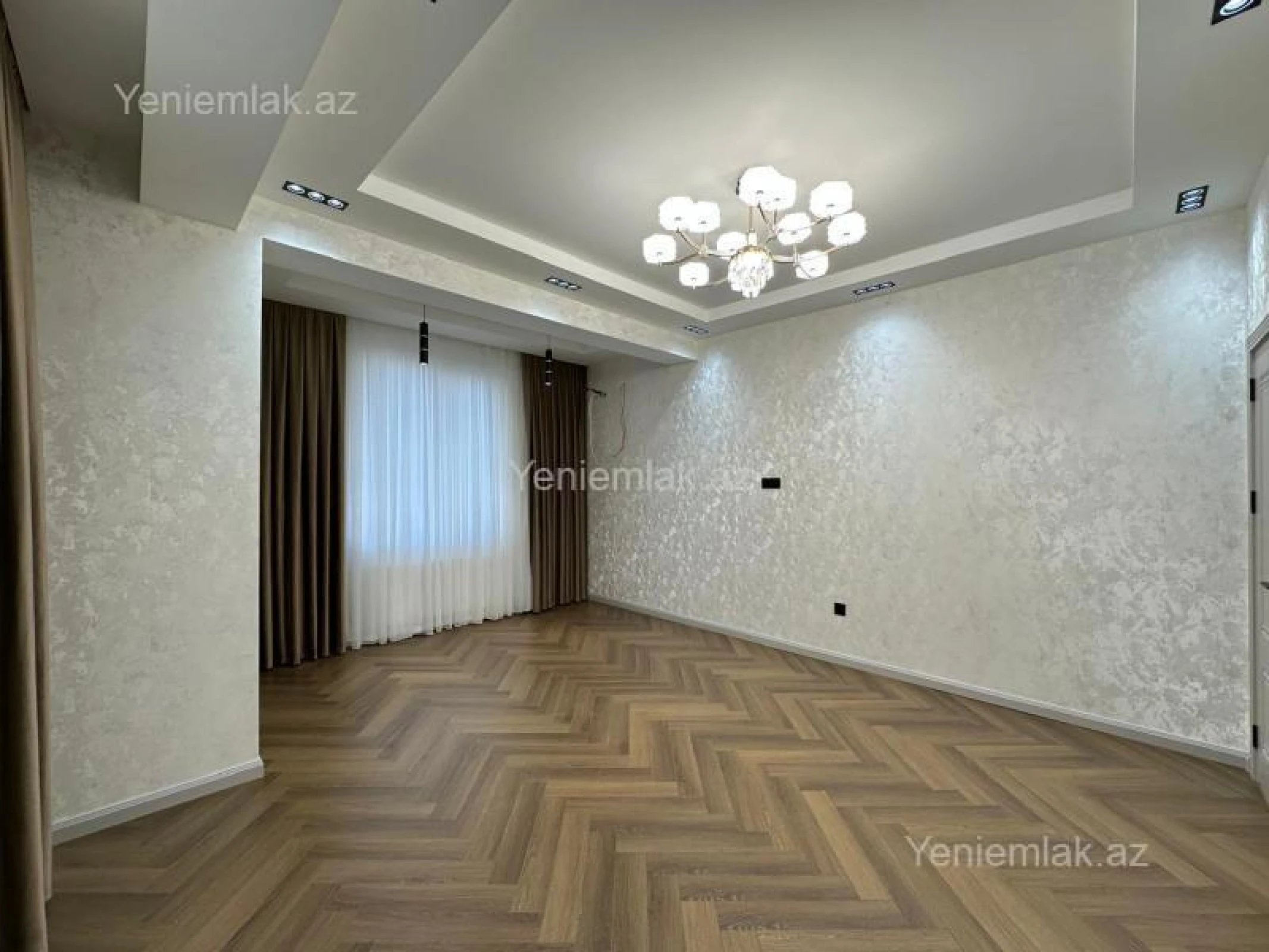 Satılır 2 otaqlı yeni tikili 80 m²