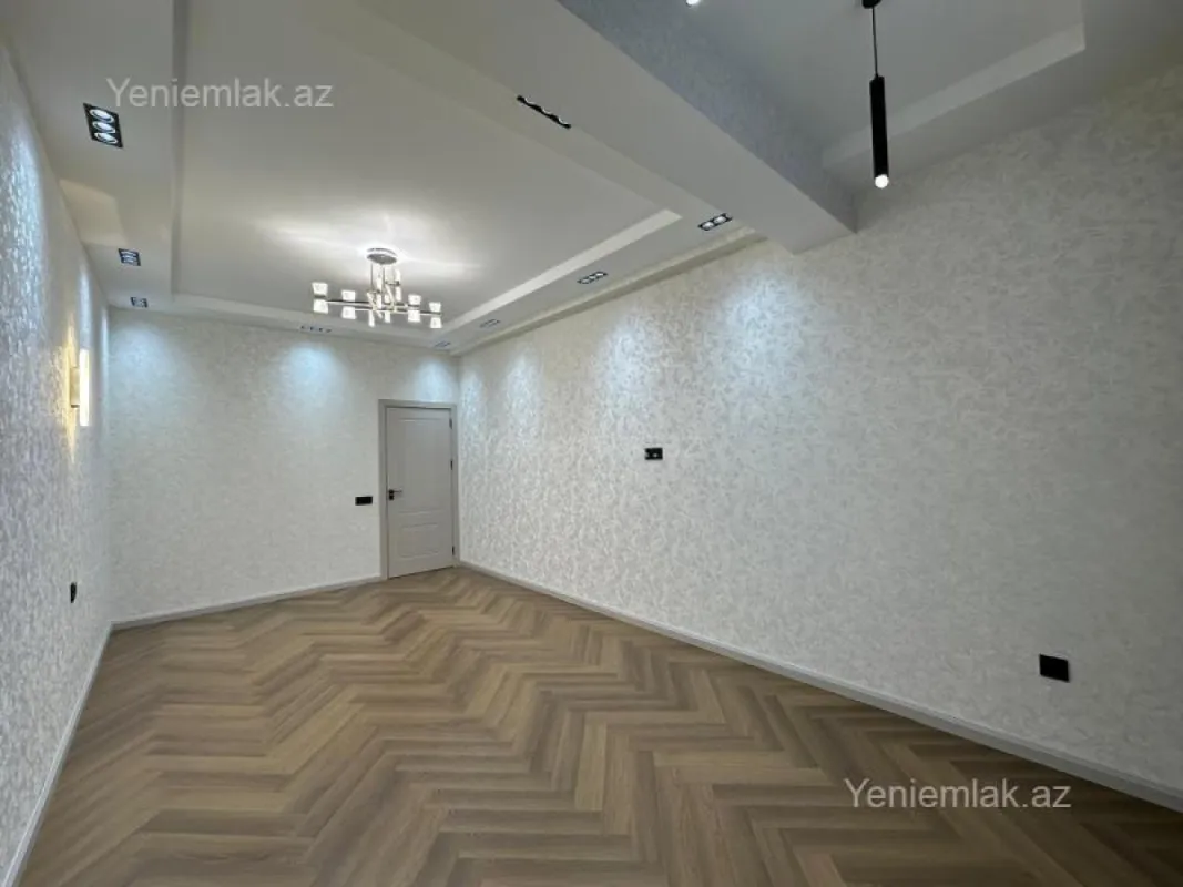 Satılır 2 otaqlı yeni tikili 80 m²