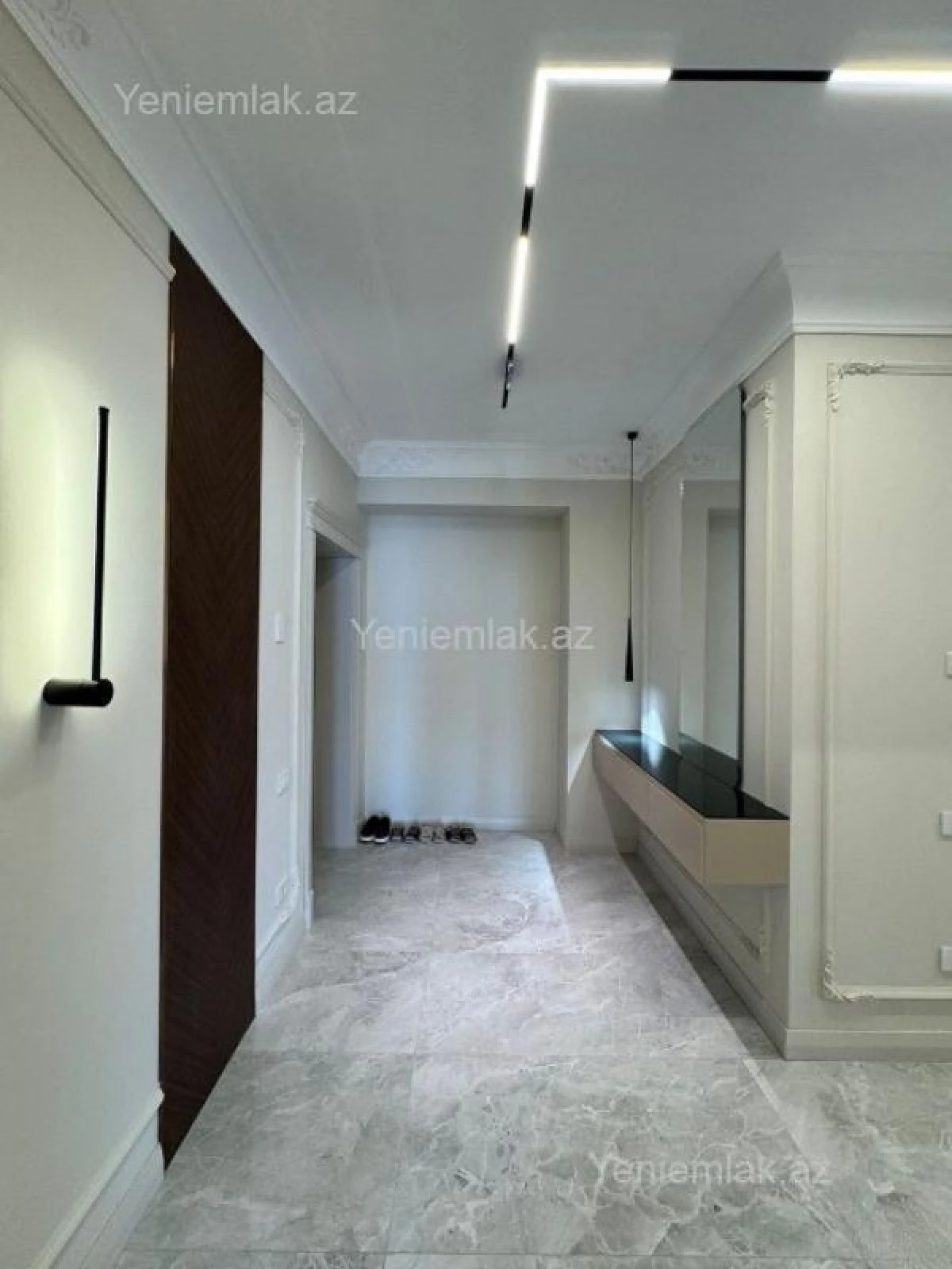 Satılır 3 otaqlı yeni tikili 127.5 m²