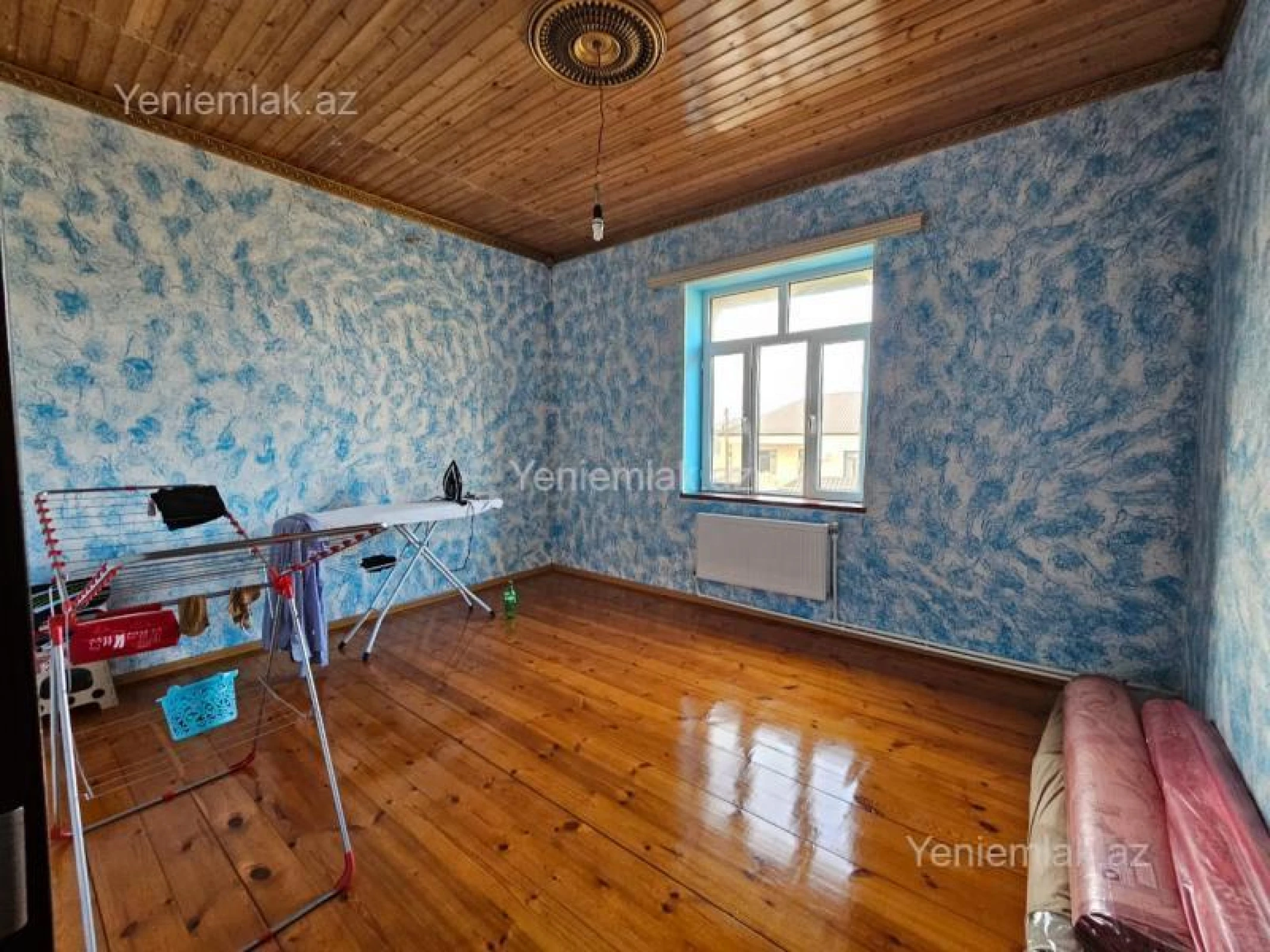 Satılır 4 otaqlı həyət evi 180 m²