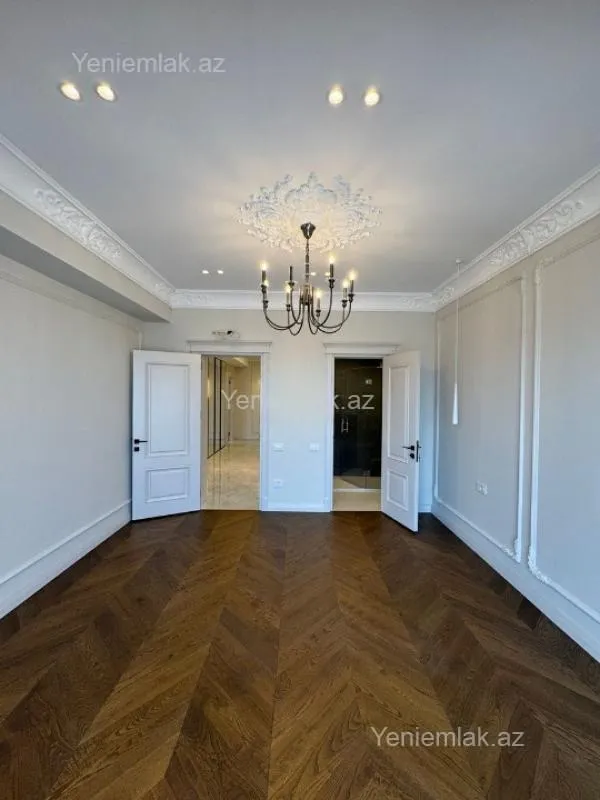 Satılır 3 otaqlı yeni tikili 127.5 m²