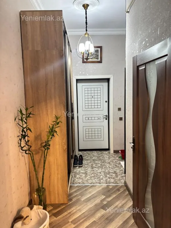 Satılır 3 otaqlı yeni tikili 90 m²