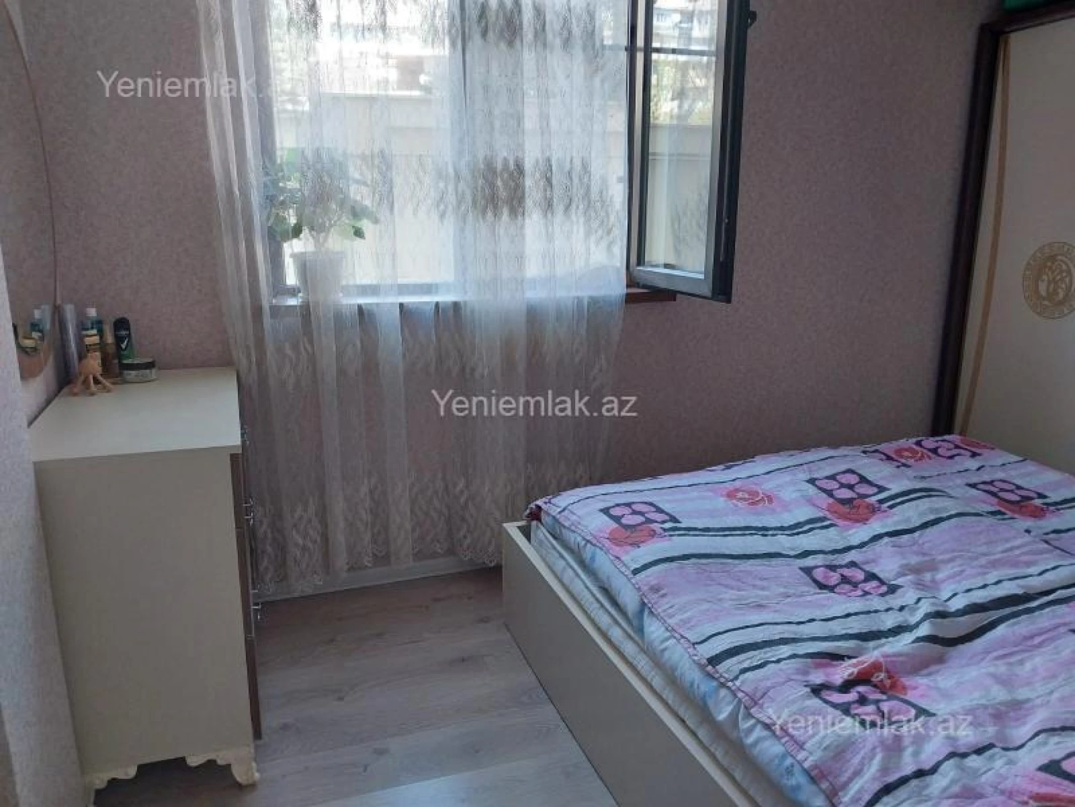 Satılır 3 otaqlı yeni tikili 73 m²