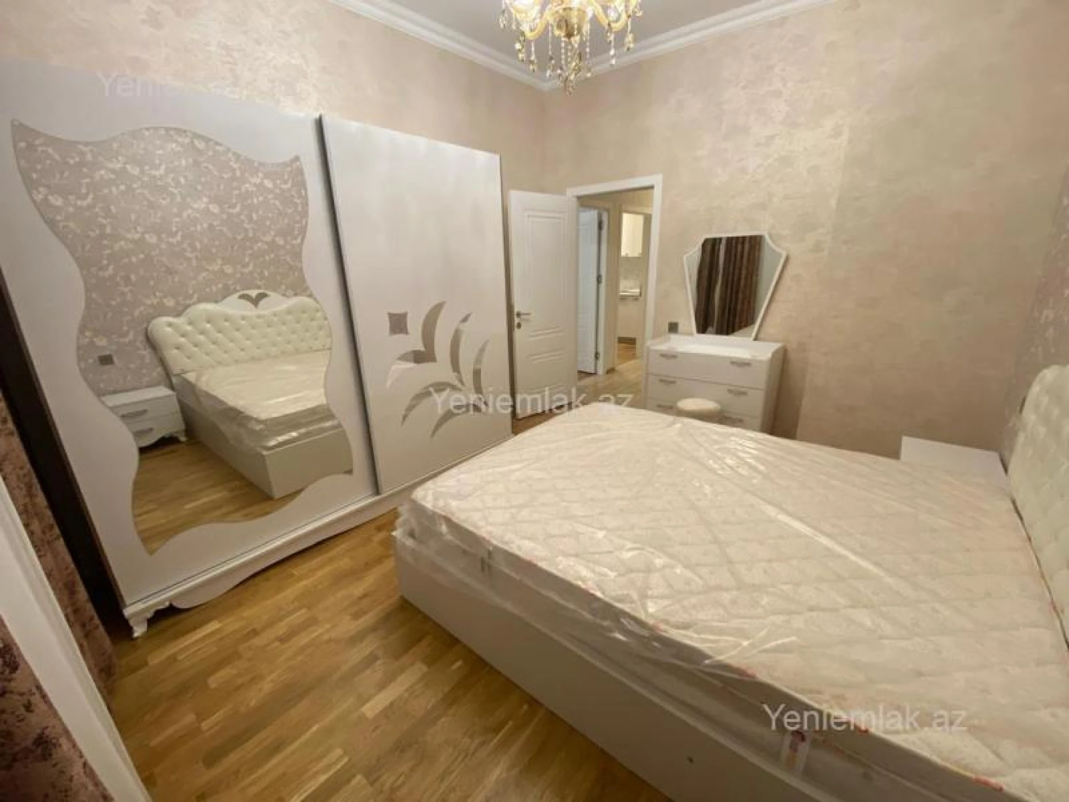 Satılır 2 otaqlı yeni tikili 62 m²