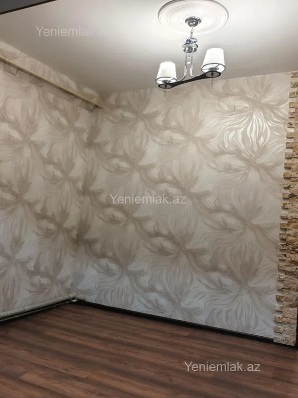 Satılır 1 otaqlı köhnə tikili 40 m²
