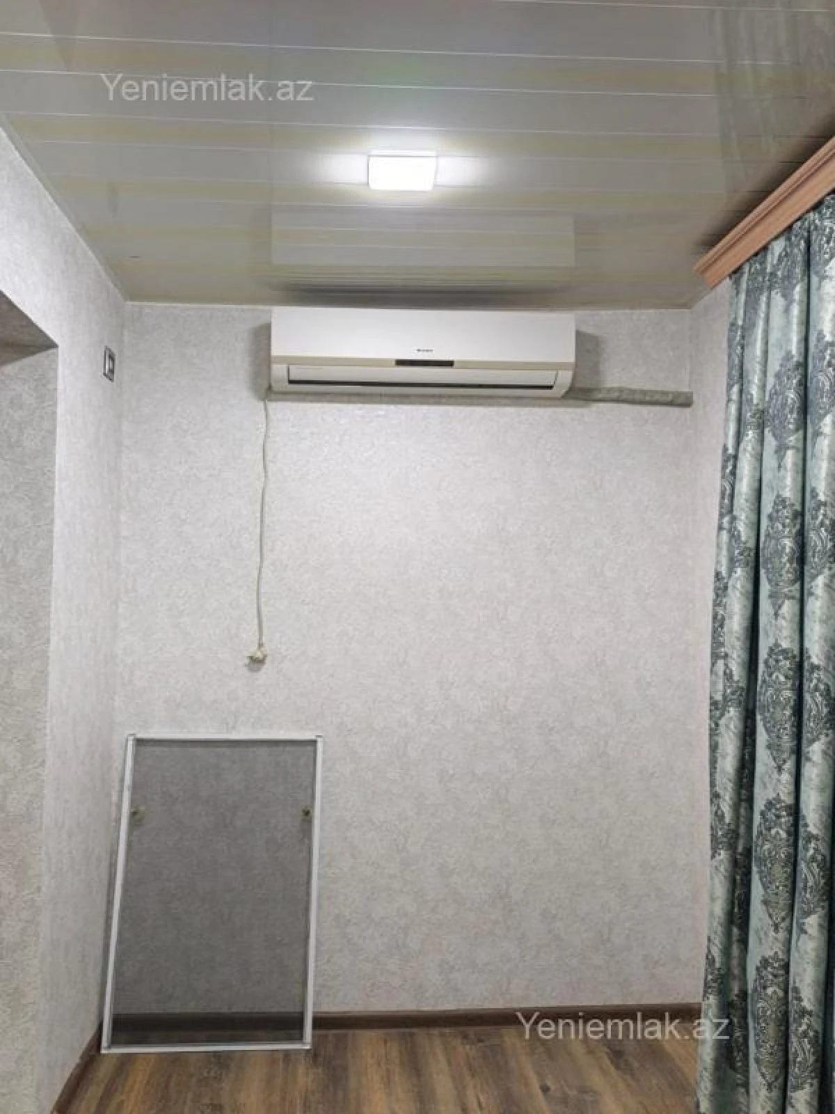 Satılır 1 otaqlı köhnə tikili 40 m²