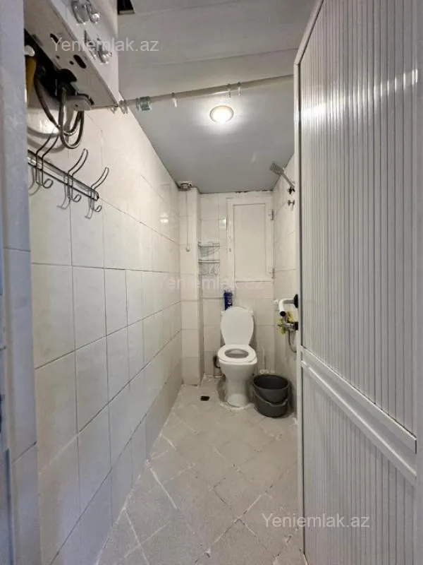 Satılır 2 otaqlı köhnə tikili 80 m²
