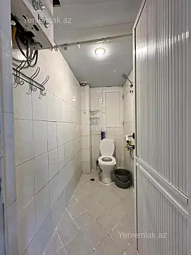 Satılır 2 otaqlı köhnə tikili 80 m²
