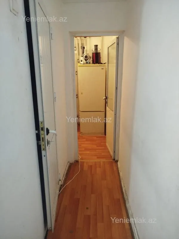 Satılır 1 otaqlı köhnə tikili 40 m²