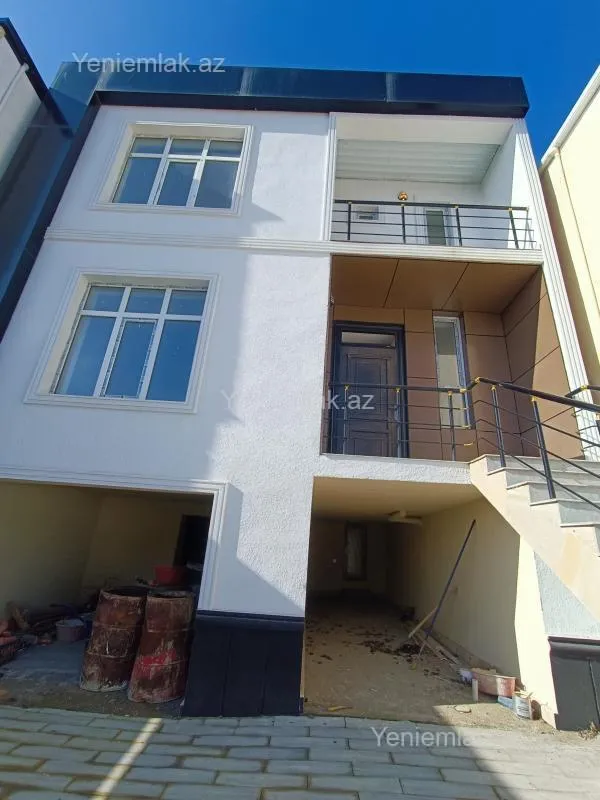 Satılır 4 otaqlı həyət evi 140 m²