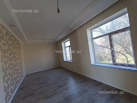 Satılır 4 otaqlı həyət evi 140 m²