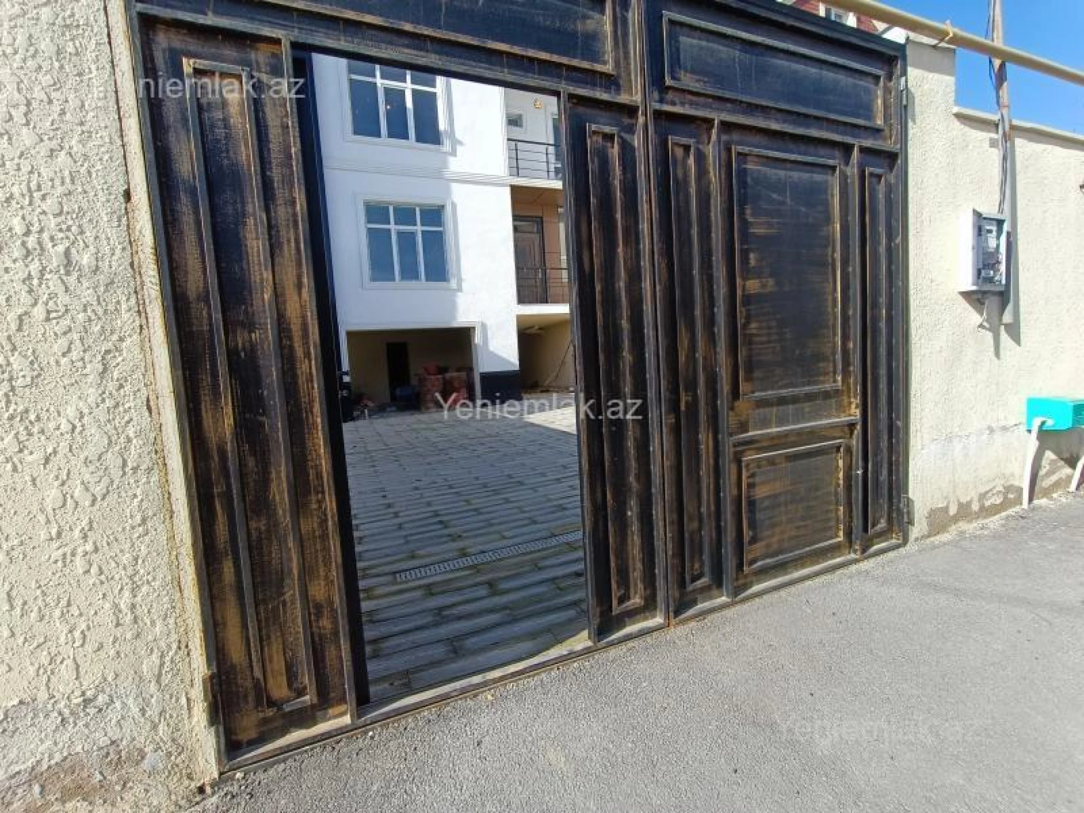 Satılır 4 otaqlı həyət evi 140 m²