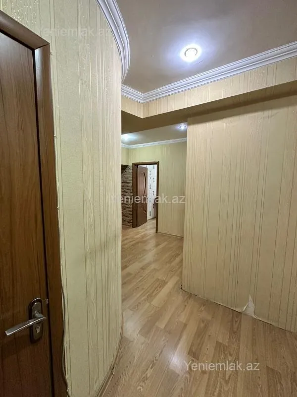 Satılır 2 otaqlı yeni tikili 82 m²