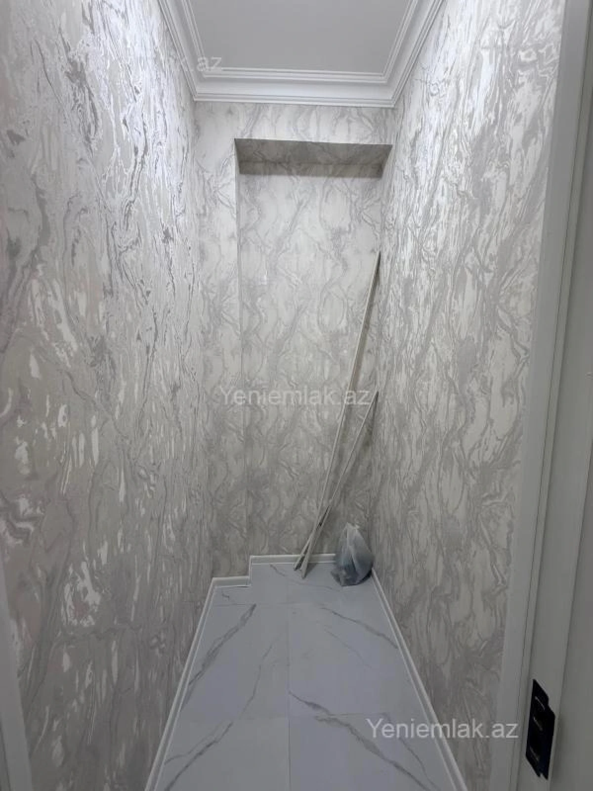 Satılır 3 otaqlı yeni tikili 75 m²