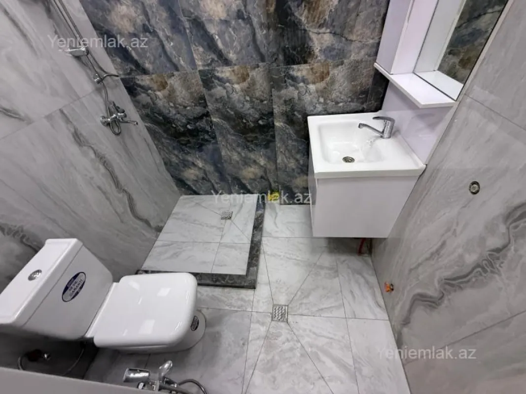 Satılır 3 otaqlı yeni tikili 75 m²