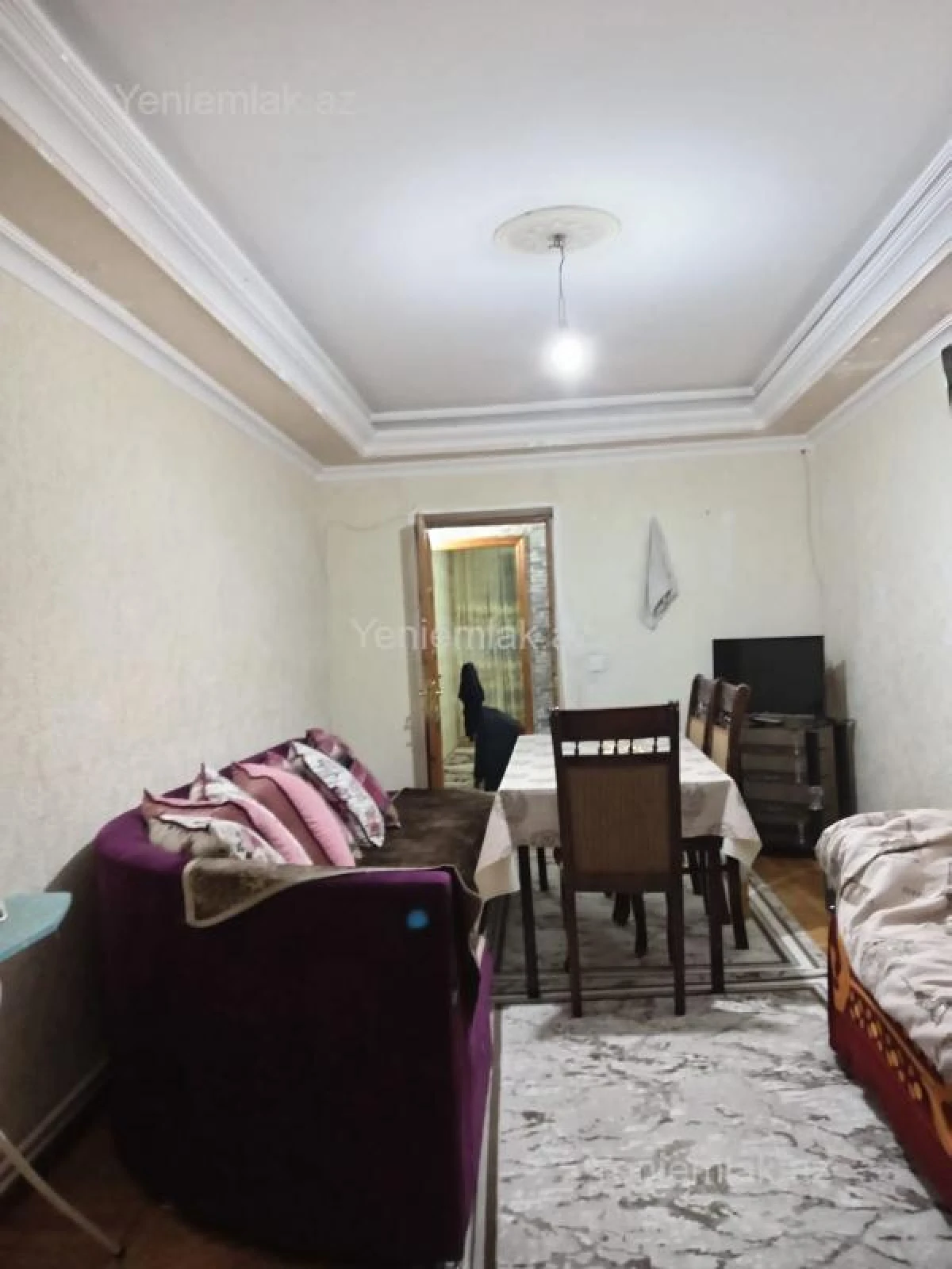 Satılır 2 otaqlı köhnə tikili 45 m²