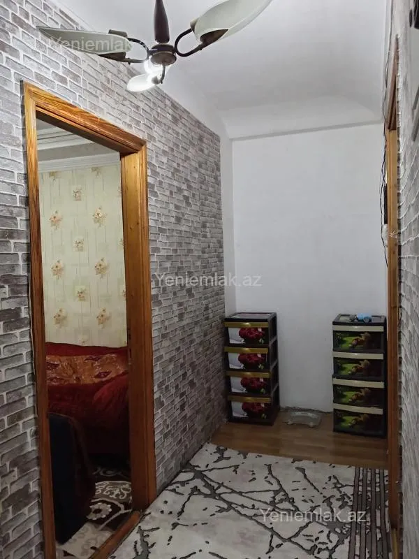 Satılır 2 otaqlı köhnə tikili 45 m²