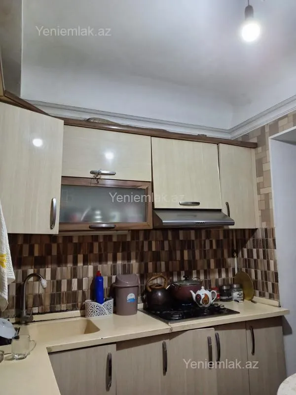 Satılır 2 otaqlı köhnə tikili 45 m²