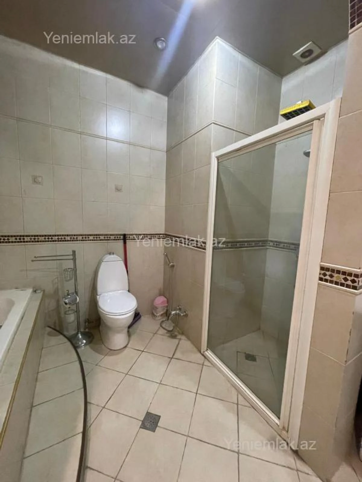 Satılır 3 otaqlı yeni tikili 150 m²