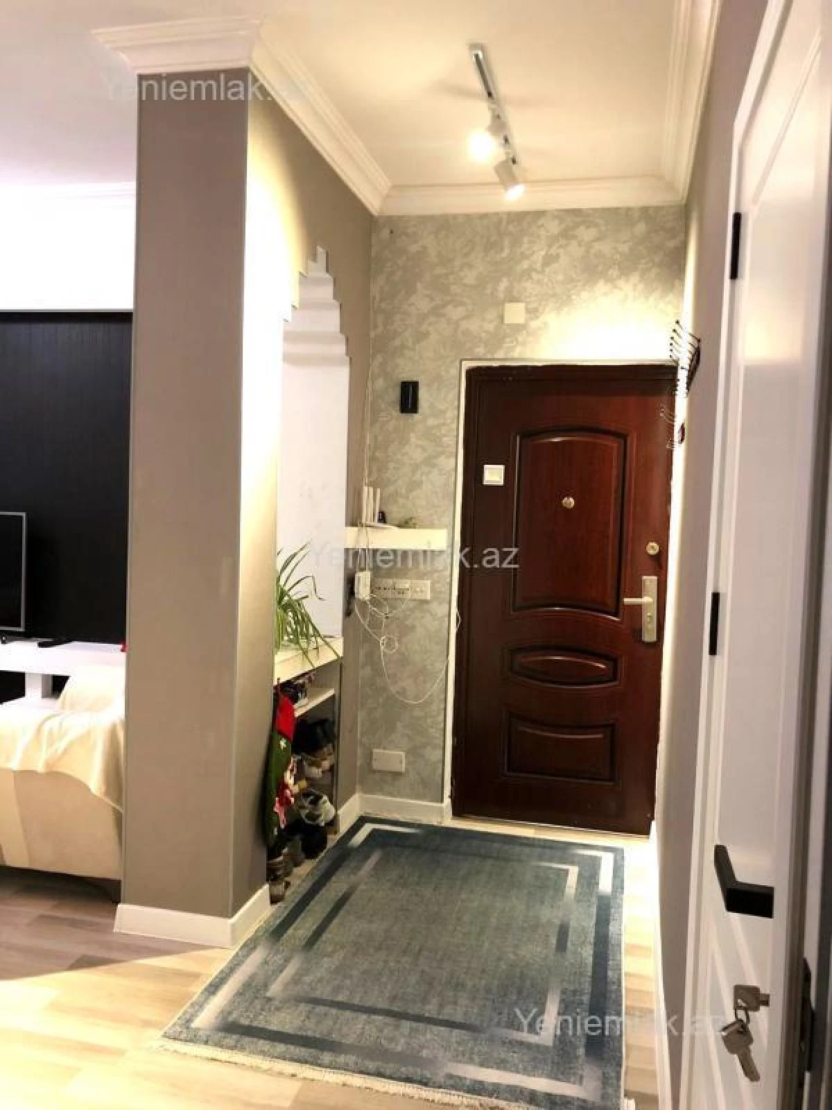 Satılır 3 otaqlı köhnə tikili 90 m²