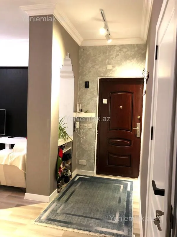 Satılır 3 otaqlı köhnə tikili 90 m²