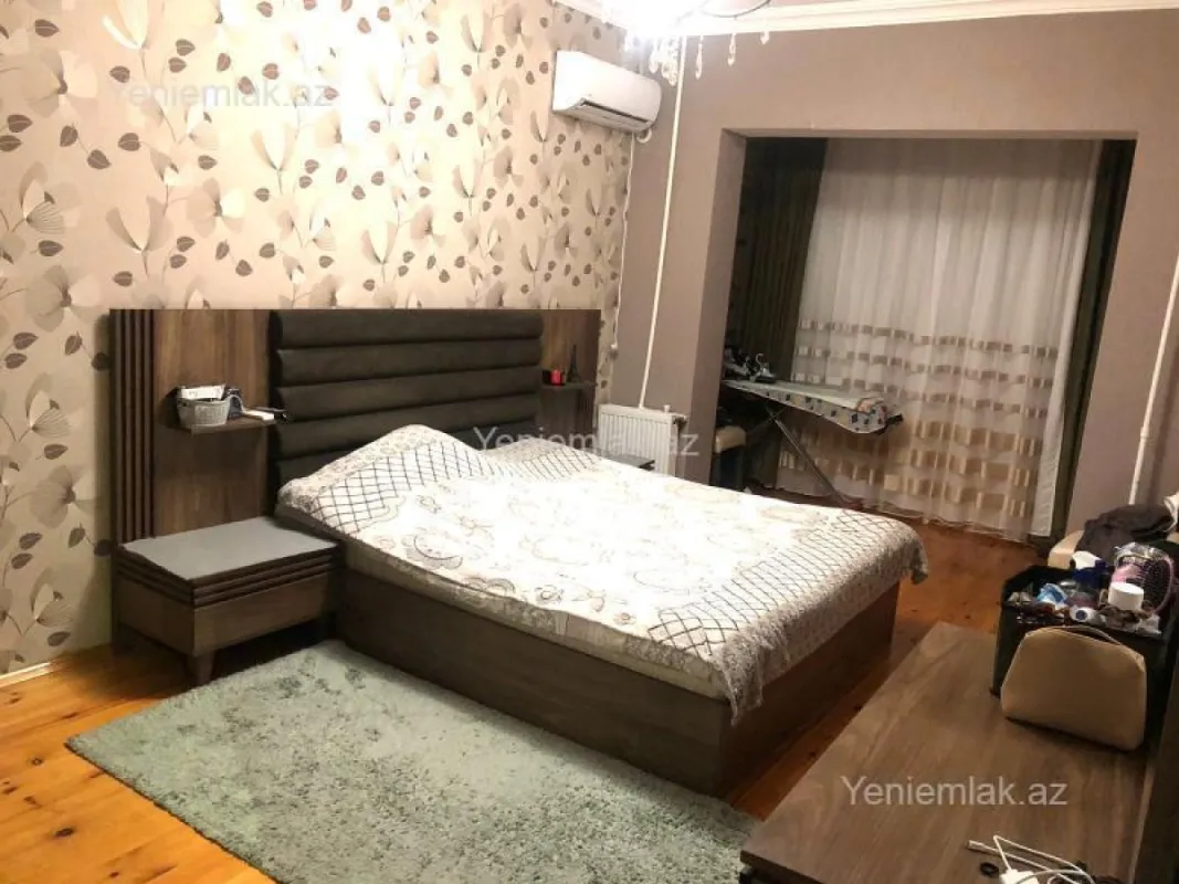Satılır 3 otaqlı köhnə tikili 90 m²