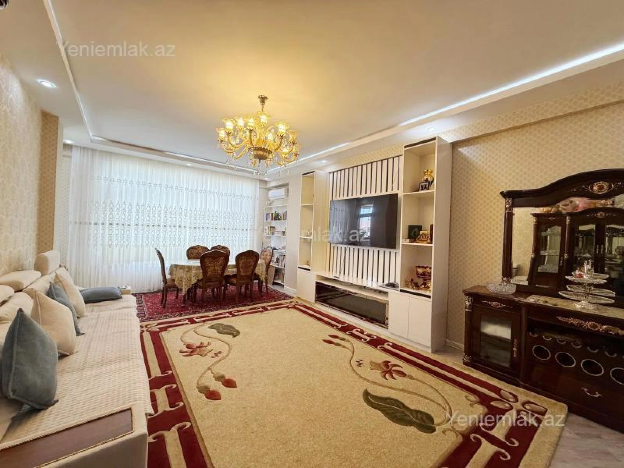 Satılır 3 otaqlı yeni tikili 130 m²