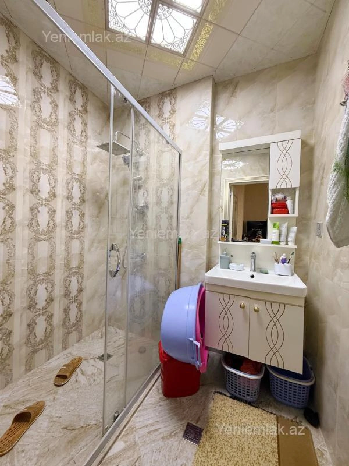 Satılır 3 otaqlı yeni tikili 130 m²