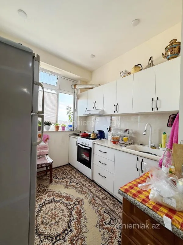 Satılır 3 otaqlı yeni tikili 130 m²